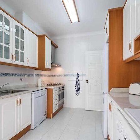 Apart Lisboa Confortavel 2 Quartos Com Terraco Odivelas  Zewnętrze zdjęcie