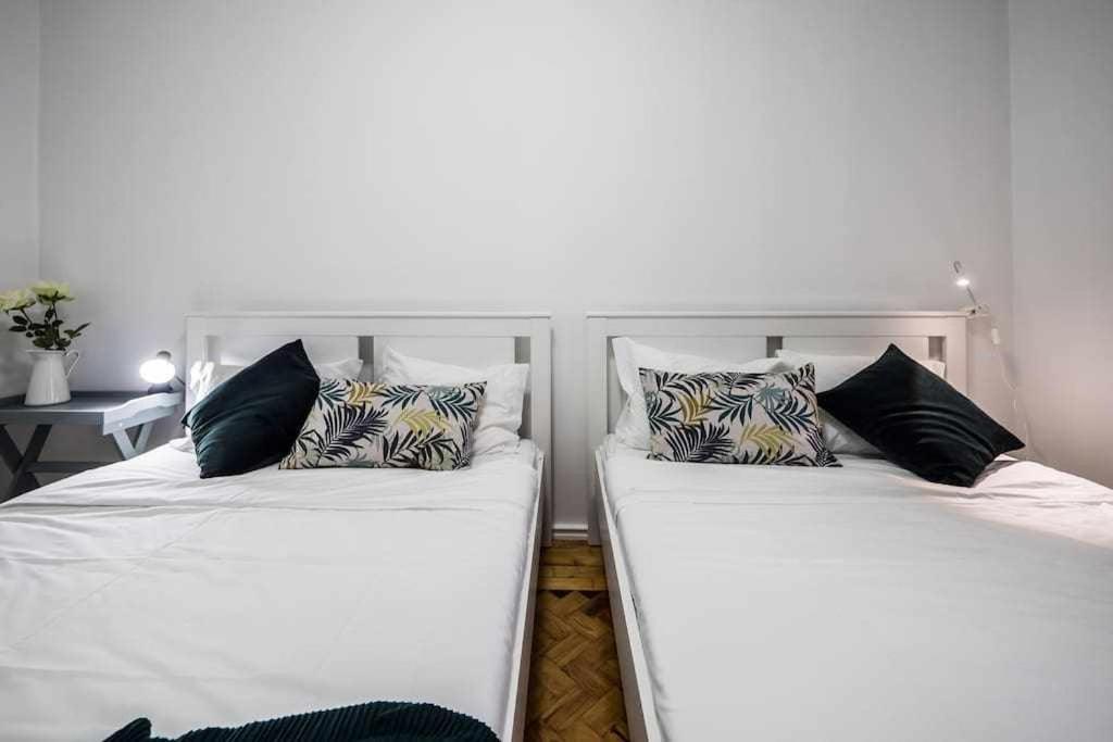 Apart Lisboa Confortavel 2 Quartos Com Terraco Odivelas  Zewnętrze zdjęcie